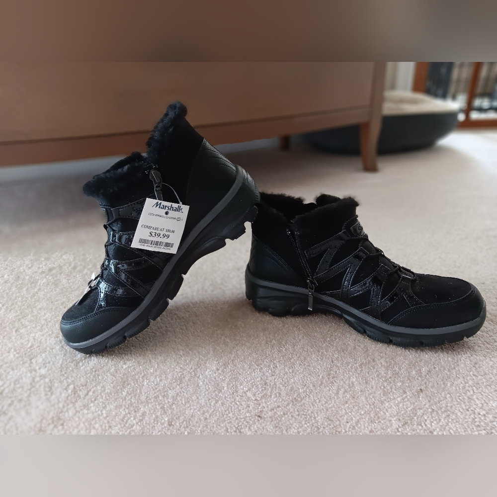 NWT Skechers Memory Foam Sneakers/Booties, Size 7.5, Black